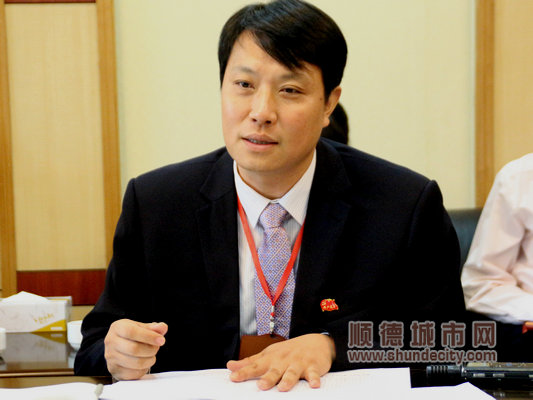 北滘镇党委书记周旭表示,领导干部要敢想敢干,让北滘争做北部排头兵.
