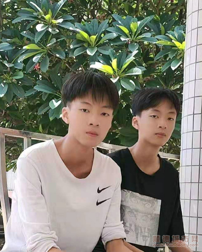 龙山中学有对阳光帅气的双胞胎中考双双夺佳绩