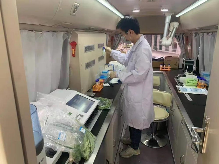 你买的肉菜合格吗?这里有免费快检服务