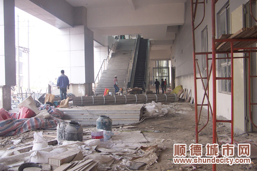 探秘轻轨容桂站,元旦站台完成验收