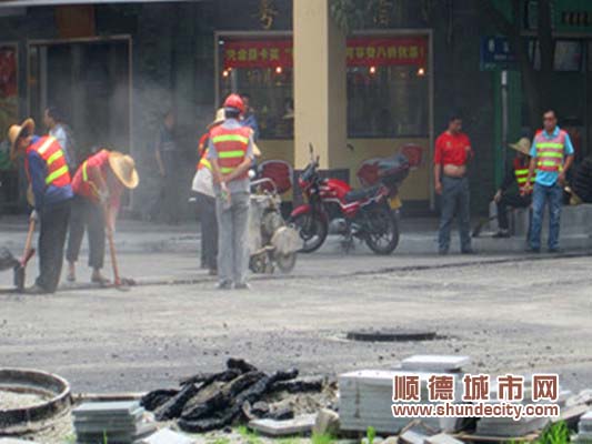 大良旧路换新装，市民喜笑颜开