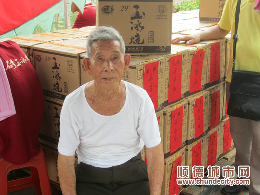 90岁阿爷的关帝情：愿关帝诞代代相传
