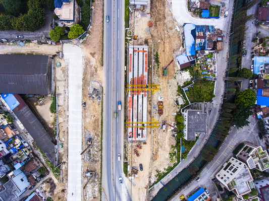 红旗路快速化改造
