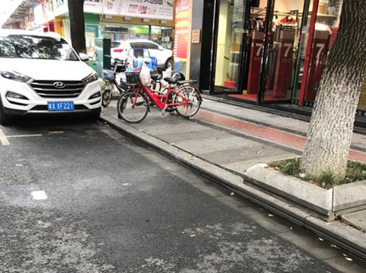 10月底，大良正式实行智能管理停车收费
