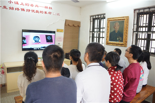 加强责任担当，发挥先锋模范作用