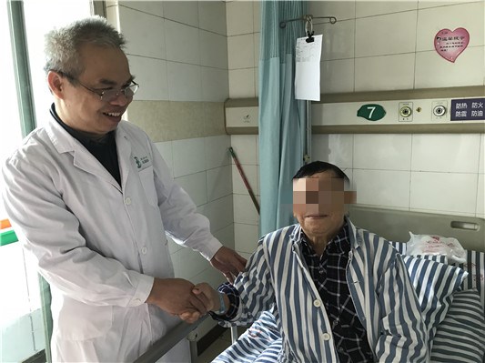 土方法治便秘？危险！现在可以这样治！