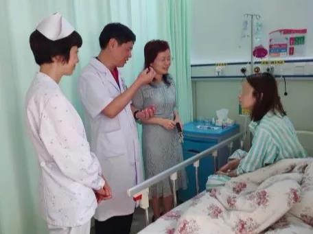 90后女生每天喝10瓶可乐！警惕“暴食症”