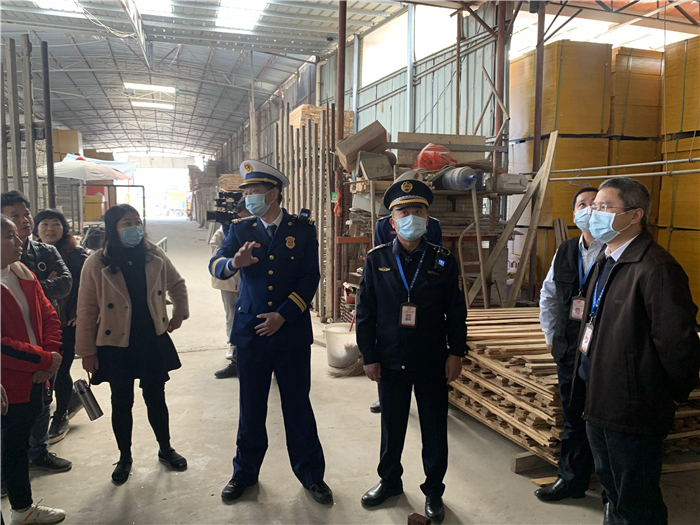 全力以赴保平安！北滘整治木材市场消防隐患