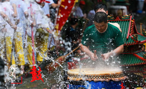 龙潭龙母诞 水上大狂欢