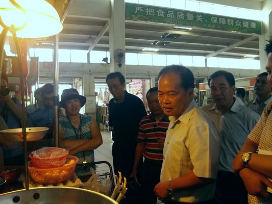 335∶20000，食品安全监管力量不足