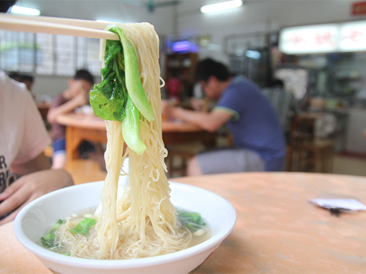 右眼新闻：顺德早茶，叹出的街坊情！