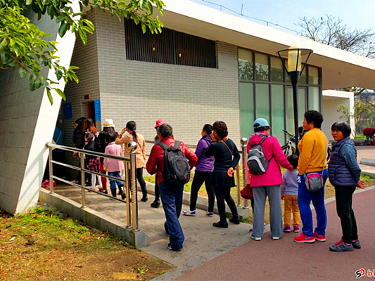 顺德网议：情何以堪？顺峰山内急难解决