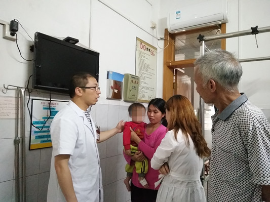 怀集宝宝患病，顺德医生共探治疗方案