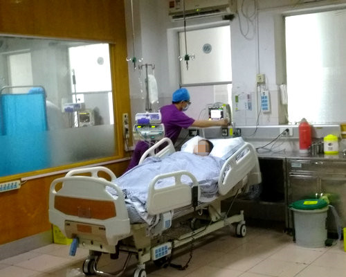手术成功！徐闻女孩腹膜后巨大肿瘤摘除