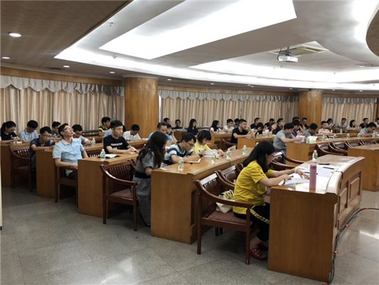 伦教：学法守法，以案释法百千万公益行