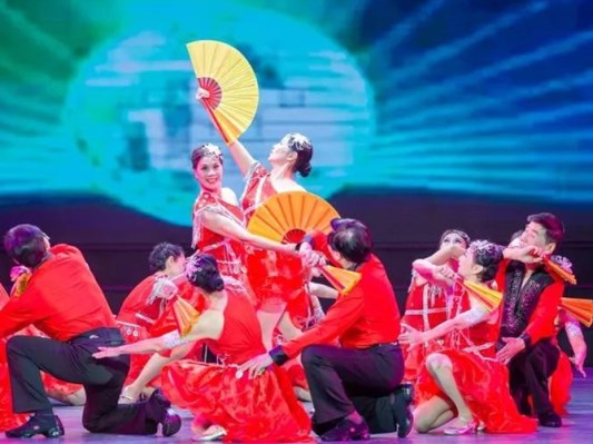 文艺精英汇聚，精品演出周四晚上演！