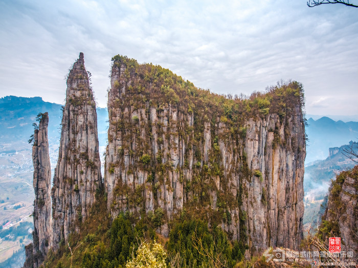 探索恩施大峡谷奇景，我仿佛坠入了仙境