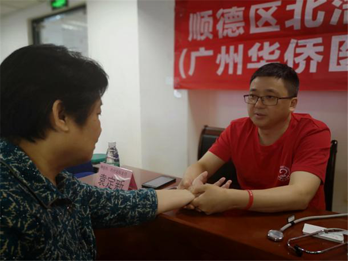 1看2查0听，教你三步识别中风！