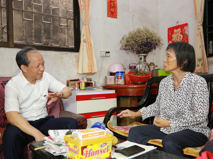 郭文海开展七一慰问：以基层党建引领乡村振兴