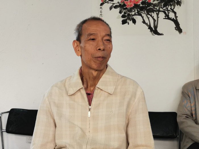 何劲和：退而不休，沉下基层继续干！