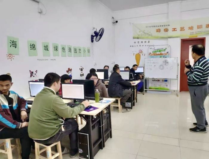 伦心珠宝培训班2个月啦！他们学得如何？