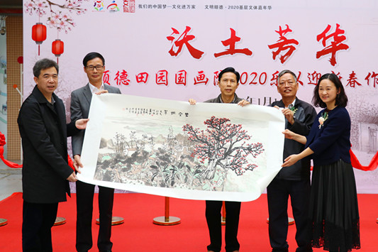 顺德田园国画院乐从迎新春作品展开幕