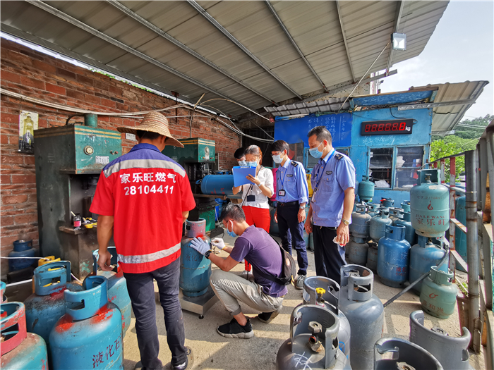 乐从：确保群众用气安全，瓶装液化气抽查在行动