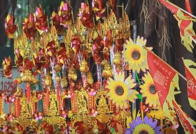 今天是520，也是这条村过万岁诞的日子！