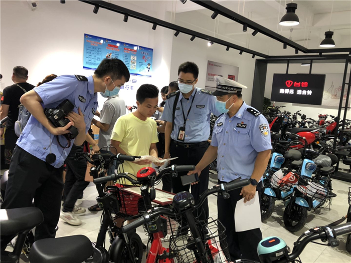 严查自行车无证生产、以次充好，乐从开展联合检查