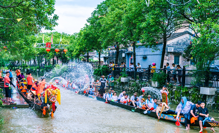 壹周美图：激情迸射，夏日注定遇水而欢