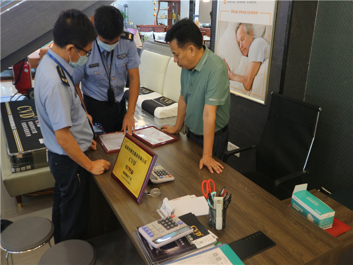 乐从：市监节前综合“问诊”家具市场安全