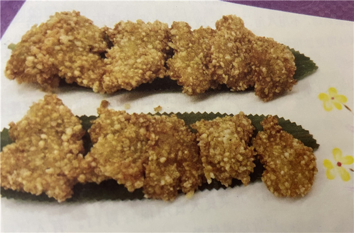金沙点缀，荷叶馔香，没人能拒绝这道龙江名菜