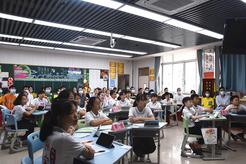 乐从第一实验学校揭开面纱，准备迎接学生9月入学
