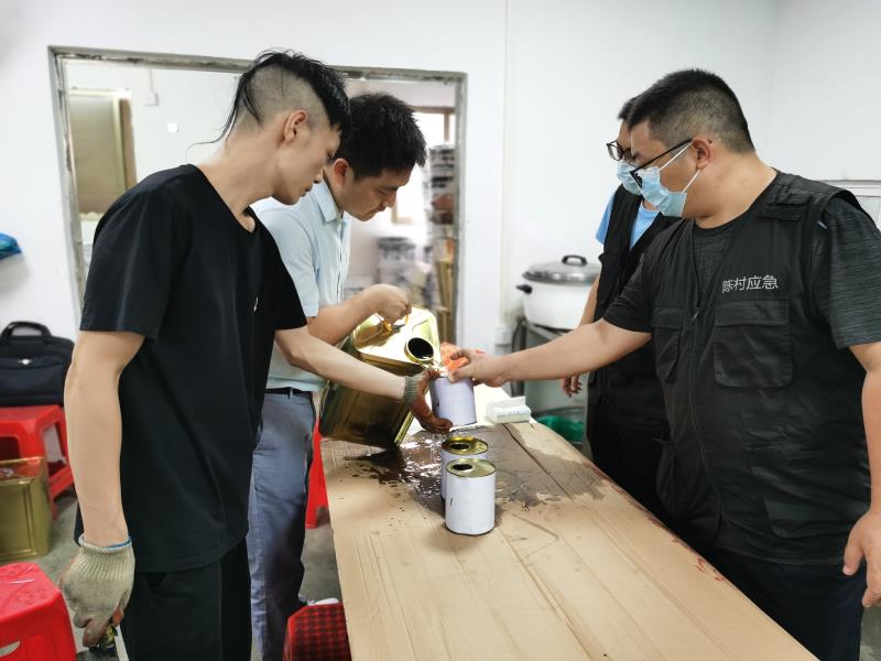 陈村：企业危化品储存不当？要这样整治...