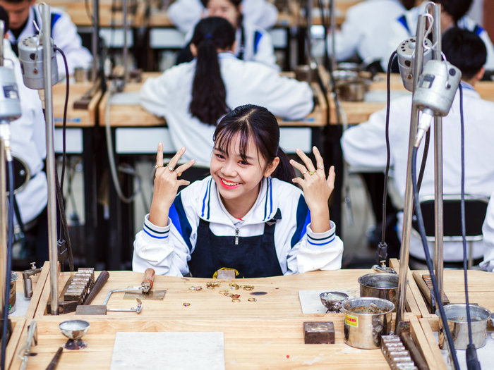 右眼新闻：伦教印象 珠光熠熠