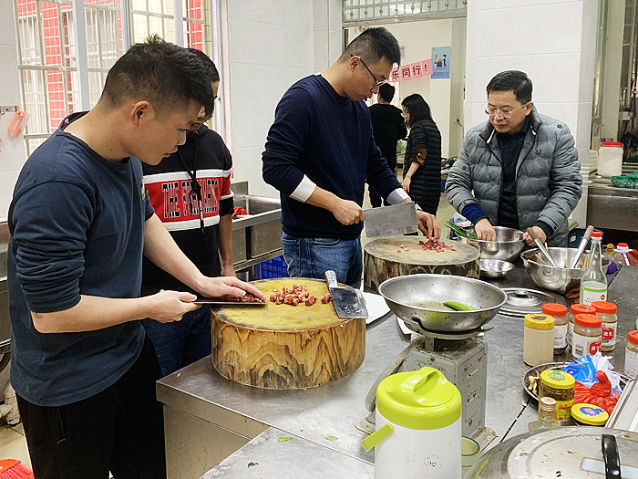 帮扶不忘节日送温暖 大良古水一家亲