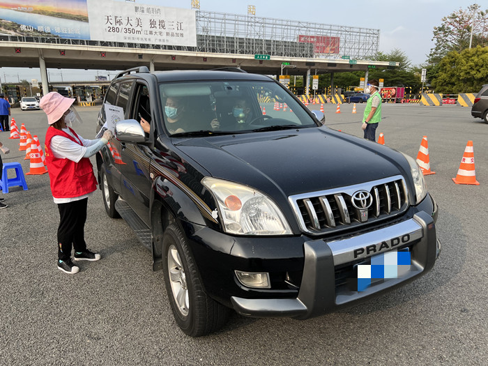 全员下沉！大良在职党员变身红色防疫尖兵