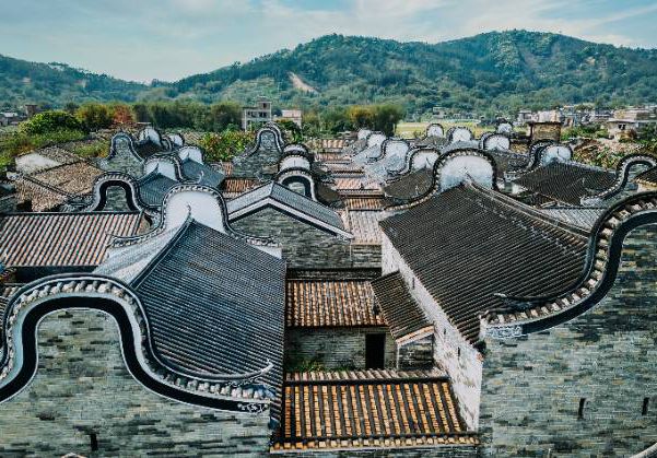 流淌在诗意里的古村落：上岳古村