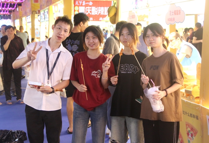 来啦！顺德高新区企业员工美食文化节开幕