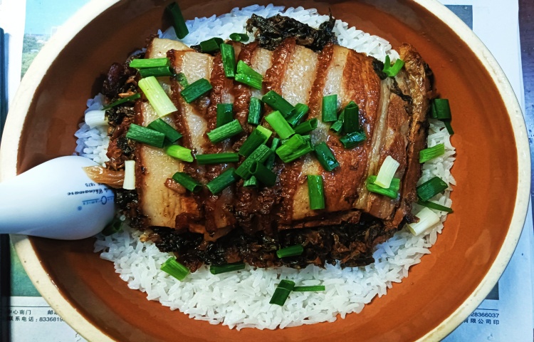 喷香的梅菜扣肉，让胃苏醒