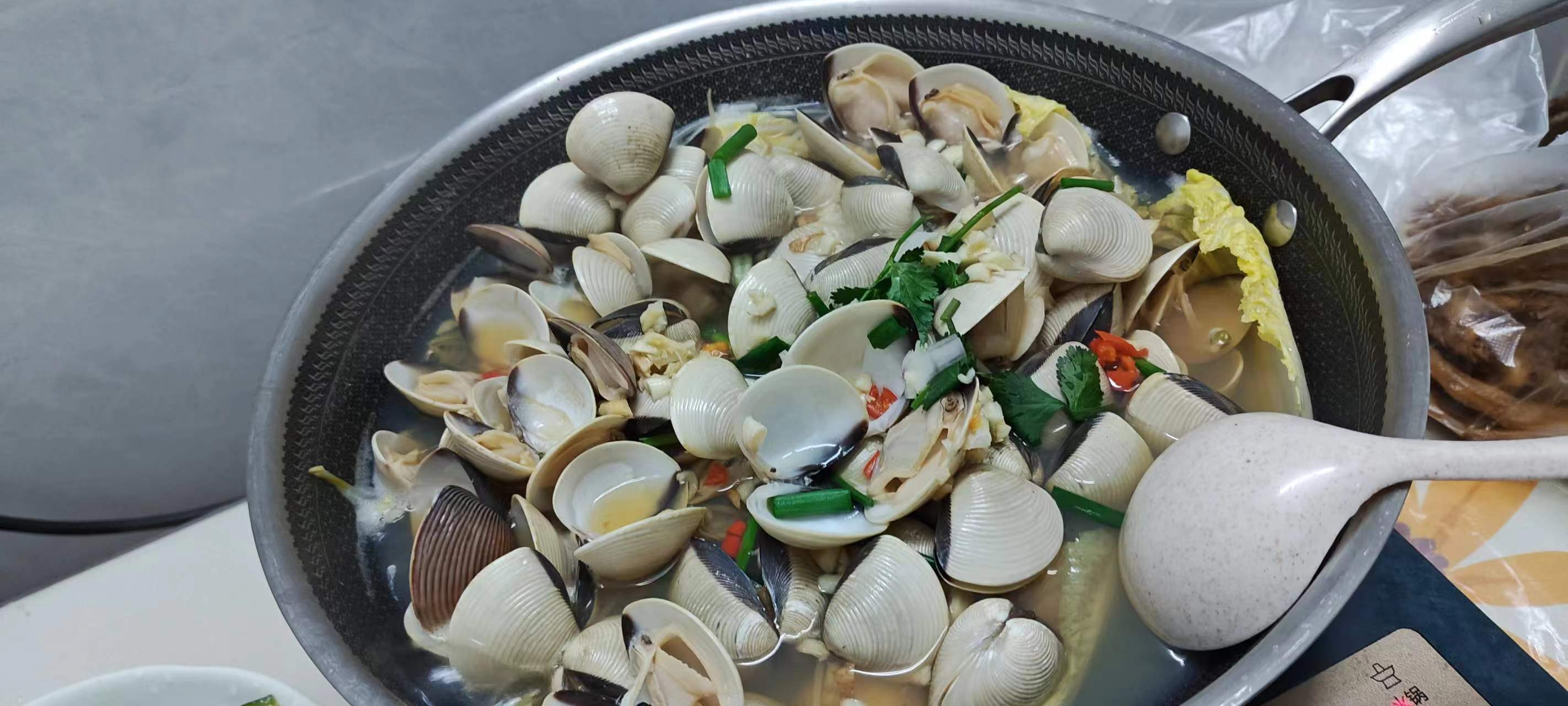 “卜卜”声中的海鲜美味