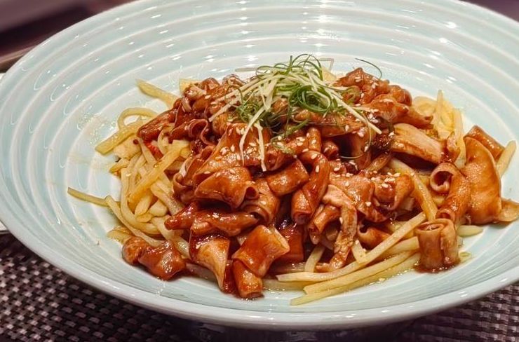 鲜嫩脆爽！这一道豉油皇鹅肠够掂！