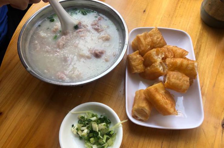 生滚粥配油炸鬼，又是被顺德人诱惑的一天！