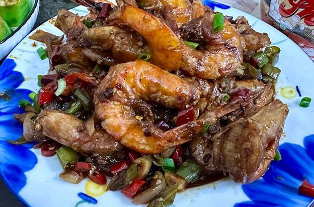 一锅干锅香辣虾，香辣美味在家享