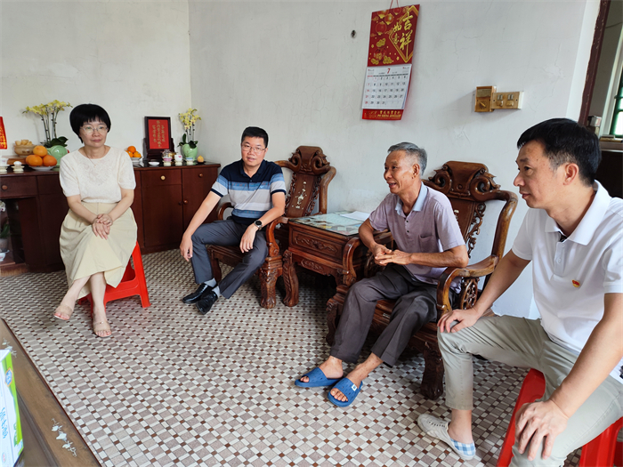 八一送暖| 陈村情暖退役老兵，浓浓关怀暖人心！