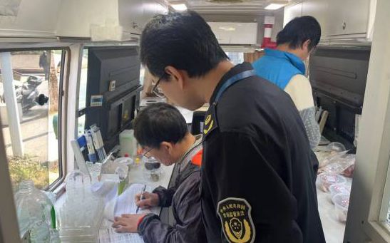   “食刻”守护！容桂市监护航马拉松赛事期间食品安全