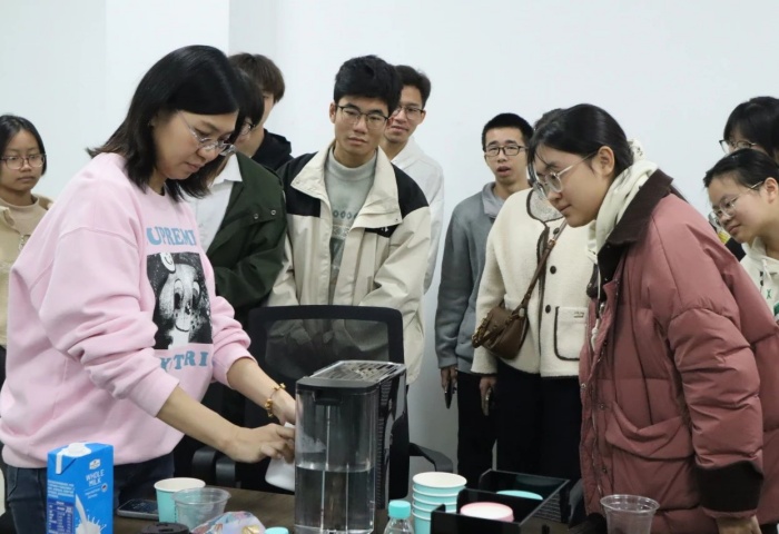 凝“新”向未来，杏坛组织大学生交流活动