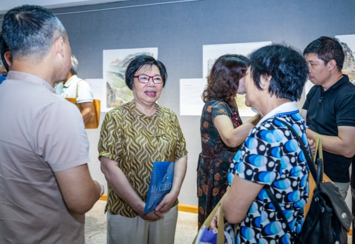 为期三个月，“中心沟印记——陈小红中心沟围垦作品展”开幕