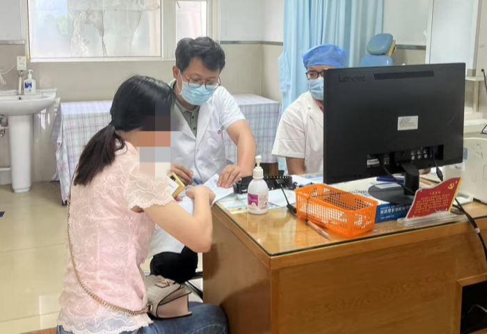 杏坛：专家坐诊入基层，守护群众健康