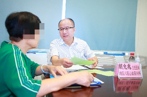 义诊活动走进顺德容桂，政医企协同架起健康连心桥